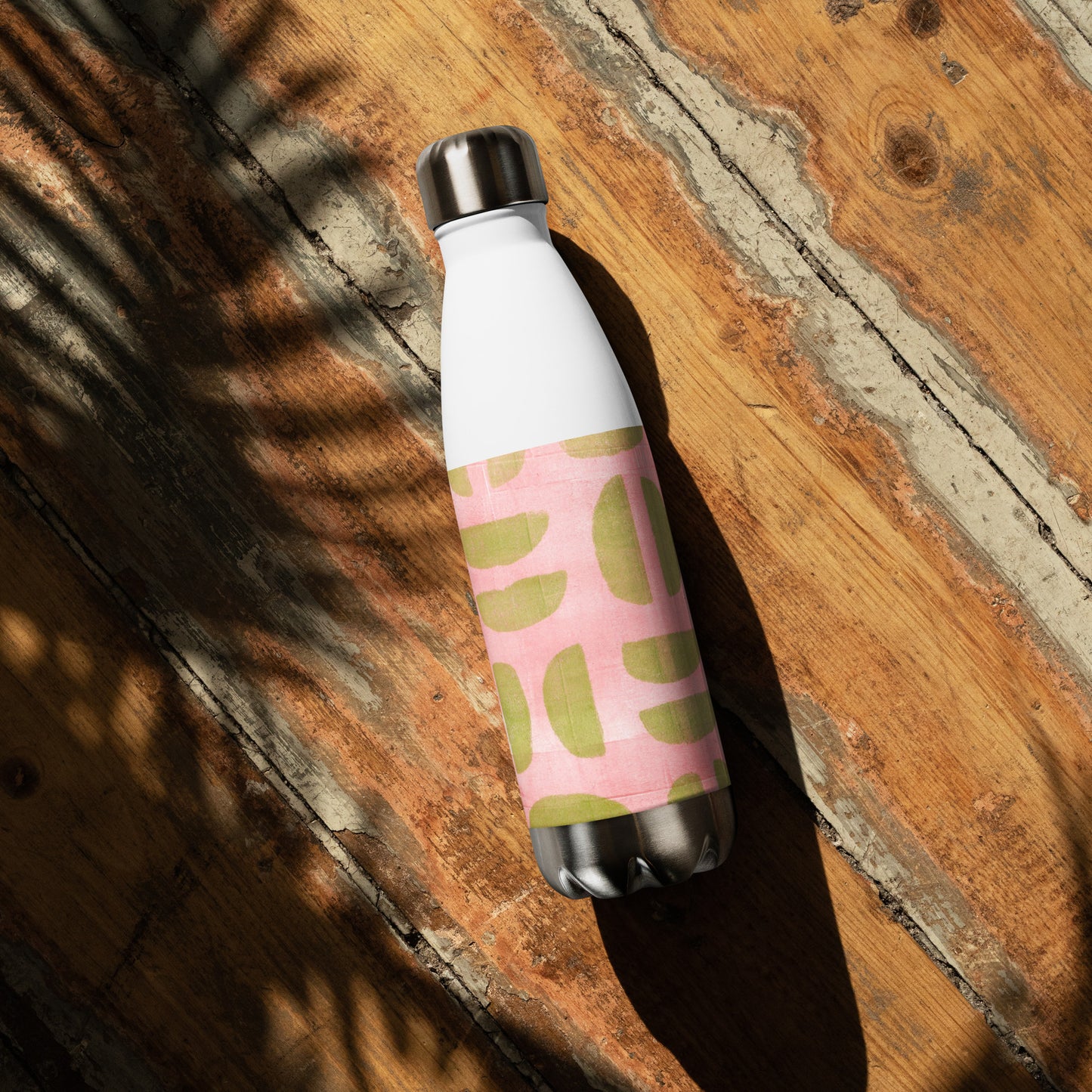 Stainless steel water bottle