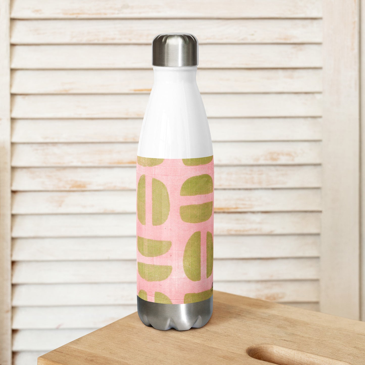 Stainless steel water bottle