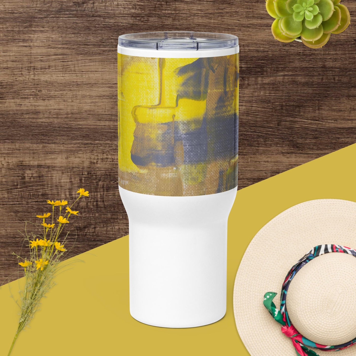 Travel mug with a handle